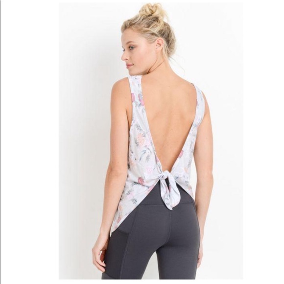 Last 1! Mono B Floral Tie Back Tank - Picture 4 of 7